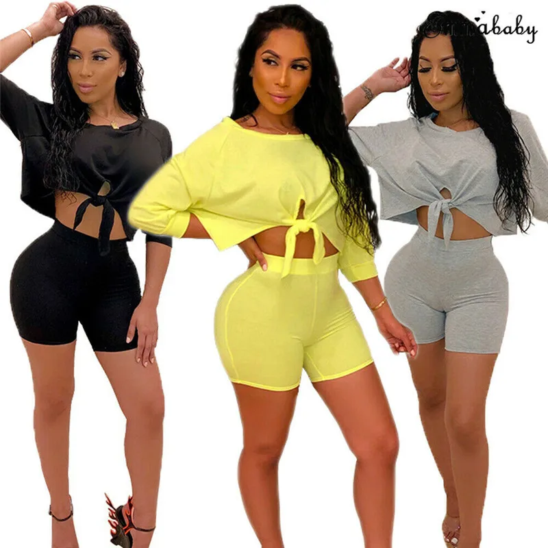 Женский спортивный костюм из 2 предметов однотонный топ с рукавом 3/4 и шорты