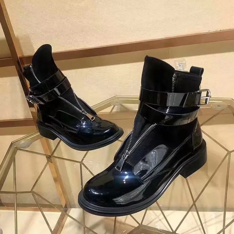 Туфли женские кожаные низкие повседневная обувь на толстой подошве модные осень