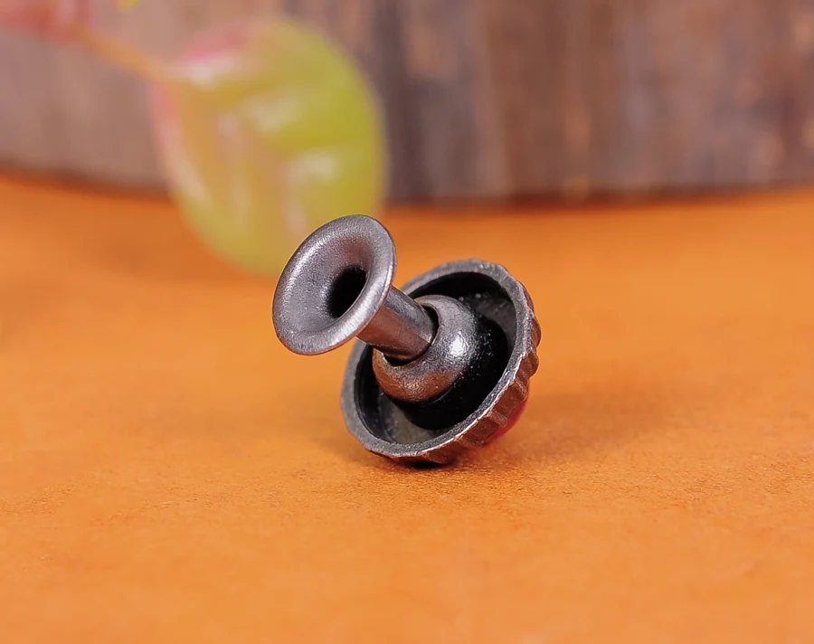 20X металлические застежки с красными бирюзовыми цветами штифты заклепки для