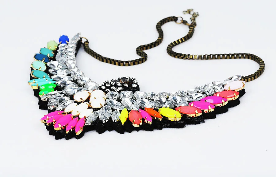 N00192 European and American big sho * rouk super beautiful gamstone mosaic crystal necklace clavicle short paragraph retro Eagl | Украшения