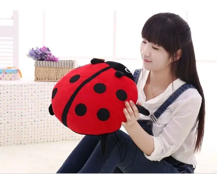 Плюшевая игрушка Божья коровка из мультфильма мягкая подушка подарок на день