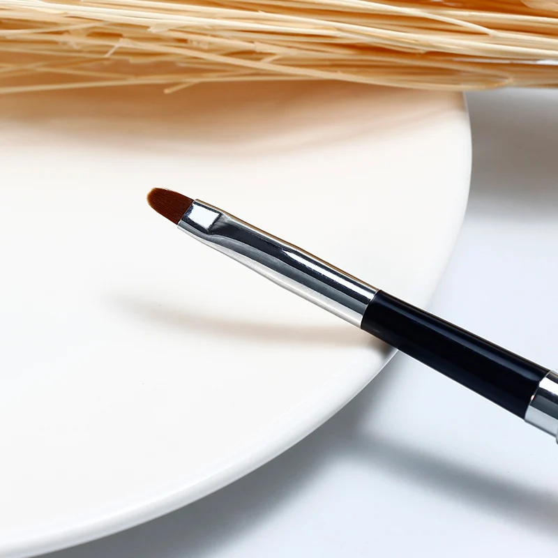 Xuemali Professional Portable 1PC Makeup Lip Brush Retractable Comestic Make Up for Travel 2 colors choose | Красота и здоровье