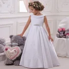 Атласное платье без рукавов, с вышивкой, белое, с цветочным рисунком
