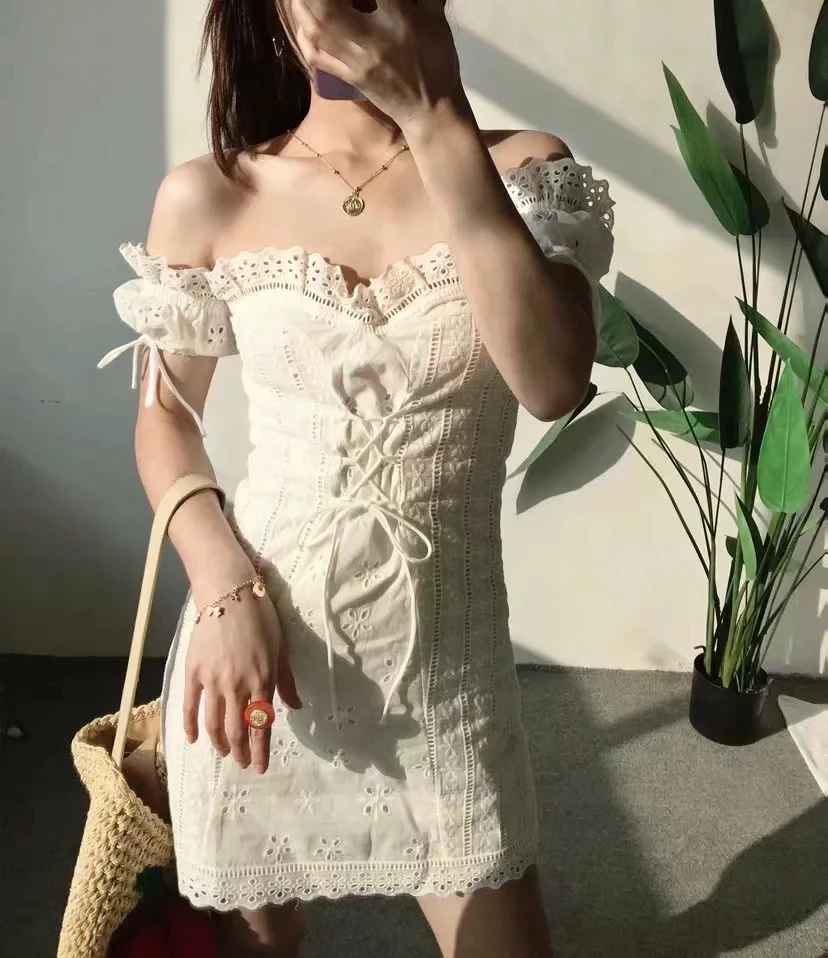 Винтажное кружевное платье с вышивкой белое элегантное мини-платье открытыми
