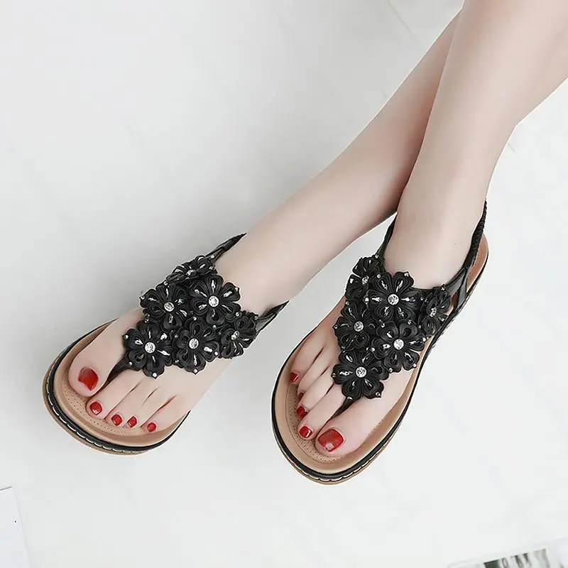 Женская обувь Новинка 2019 года Модные женские сандалии со стразами удобная на