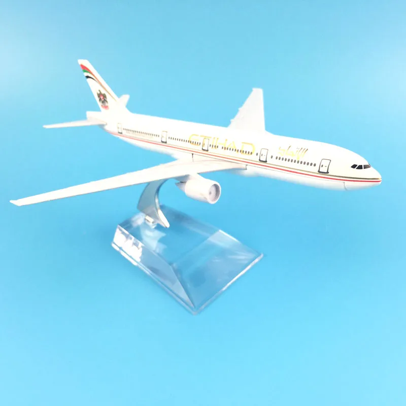 AIRLINER 16 см ETIHAD Боинг 747 модель самолета из металлического сплава Игрушечная