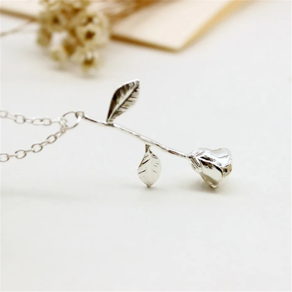 Relodi Personalized Rose Pendant Necklace Gold Statement Clavicle Chain for Women Valentine's Day Gift SP2511 |