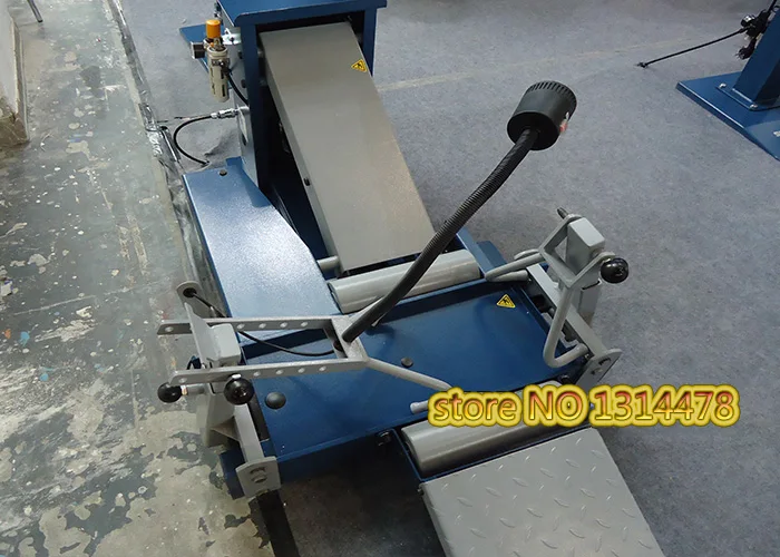 

Pneumatic Tyre Enlarging Machine Horizontal Air-operated Spreader Horizontal