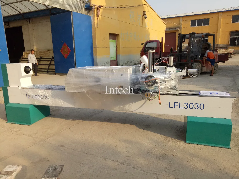 Automatic Cnc LFL3030 cnc wood lathe machine With Spindle |