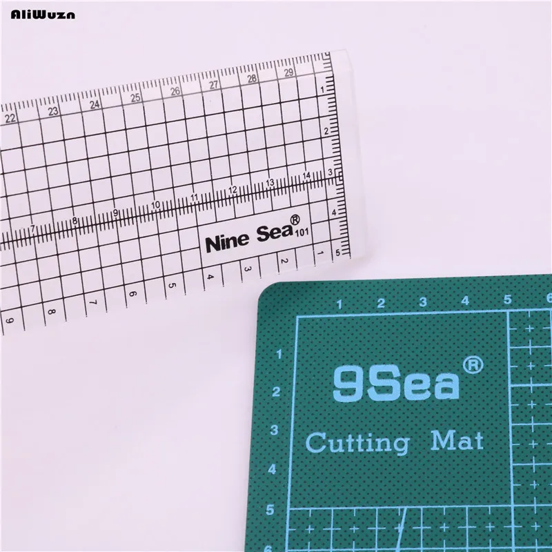 

1 Pcs A4 Cutting Mat + 1 pcs 5 * 30cm Patchwork Cutting Ruler Combination Student School Home DIY Hand Tailor Sewing Tools