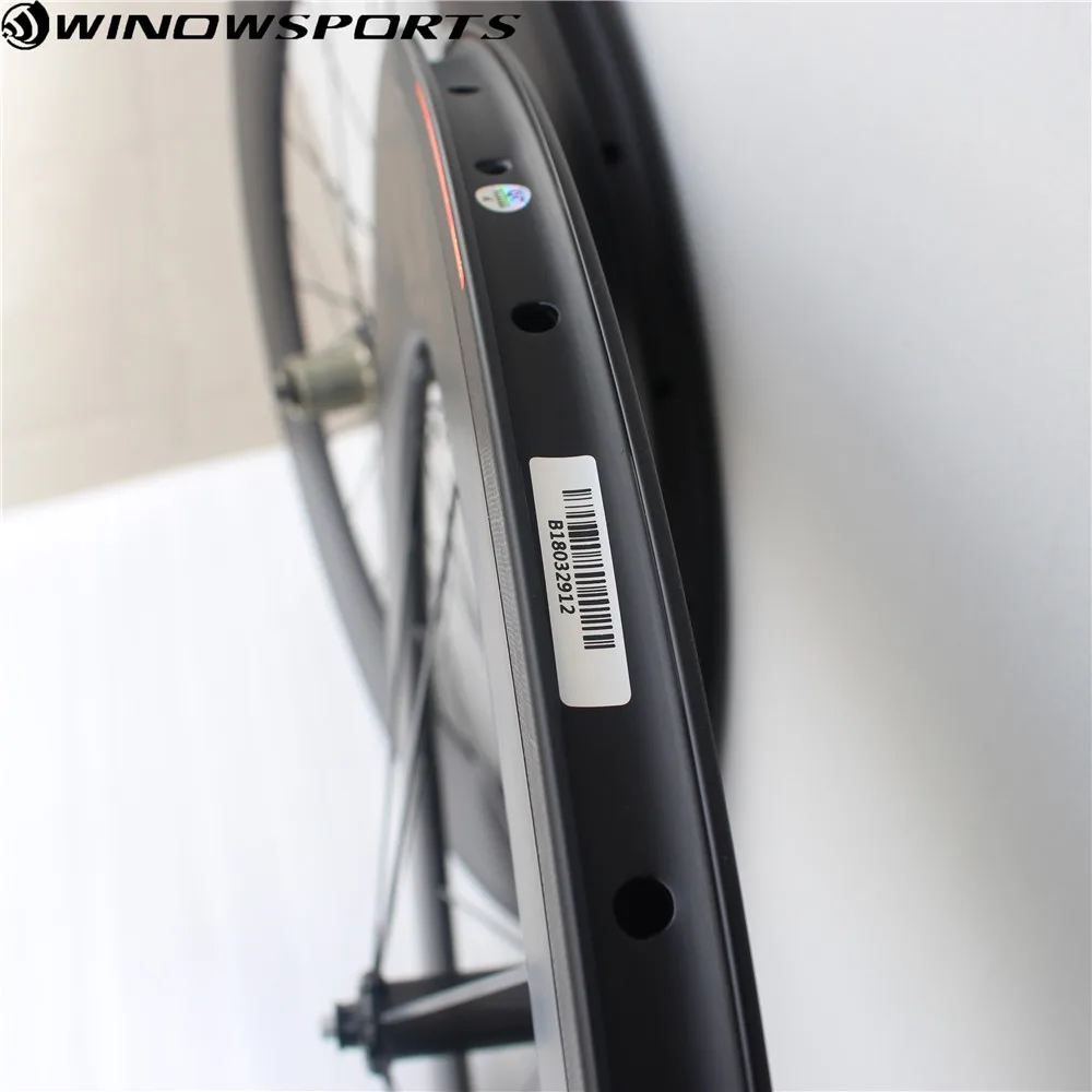 Углеродные дорожные колеса 88 мм Глубокий 23 ширина клинчер с Novatec 271/Powerway R13/R36