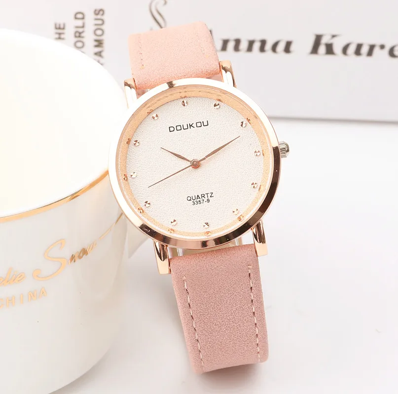 2017 Простые Модные золотые мини для женщин часы повседневное Винтаж маленький