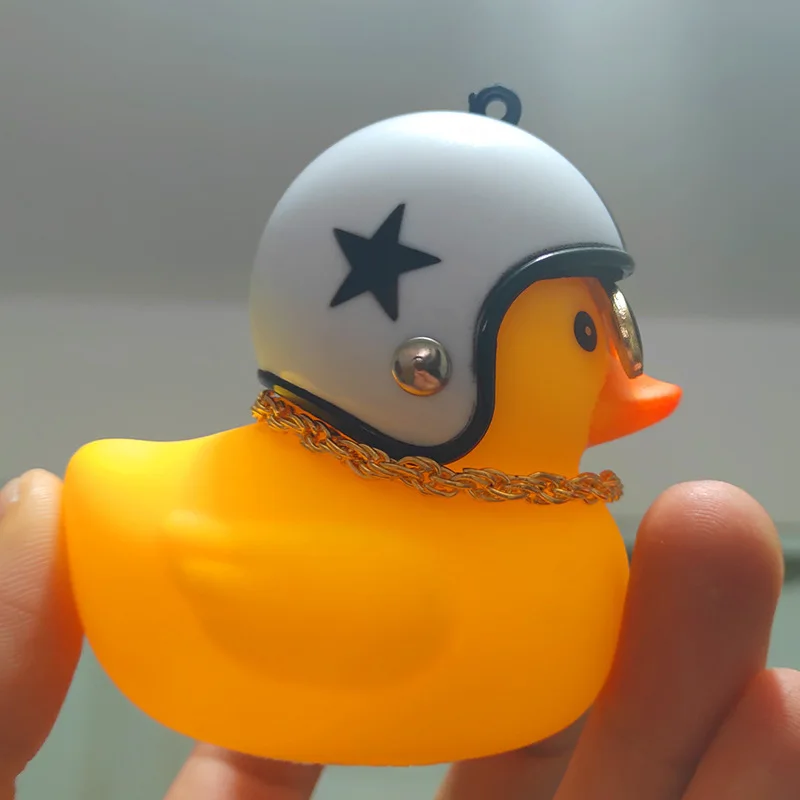 White Автомобильный орнамент, автомобильные аксессуары Lucky Duck society, прекрасная креативная кукла, авто интерьер, 3d украшение на приборную панель, подарки со шлемом - Название цвета: White