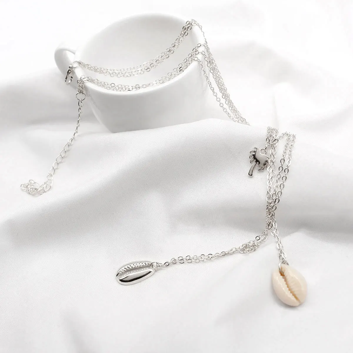 

Simple Palm Tree Natural Shell Multilayer Necklace Pendants Long Clavicle Choker Chain Necklace Women Jewelry