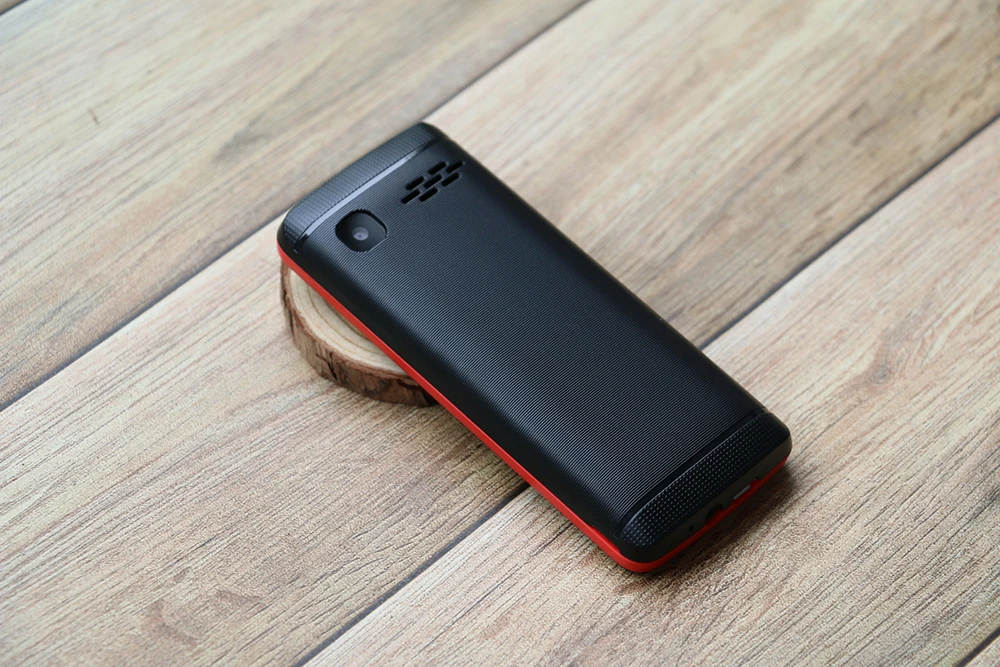 2G GSM четырехдиапазонный разблокировочный светильник маленького размера с двумя sim-картами Whatsapp, скоростной циферблат, Блютуз-бар, русская клавиатура, мобильный телефон для пожилых людей