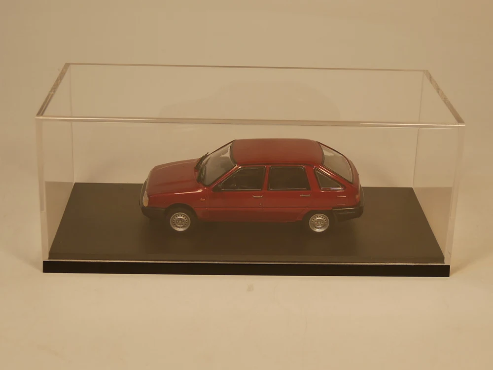 IST 1:43 IZ 2126 литая под давлением модель автомобиля