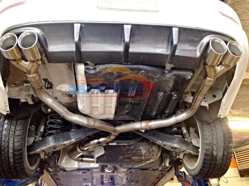 Настоящее углеродное волокно R-Line Стиль диффузор губа на задний бампер спойлер