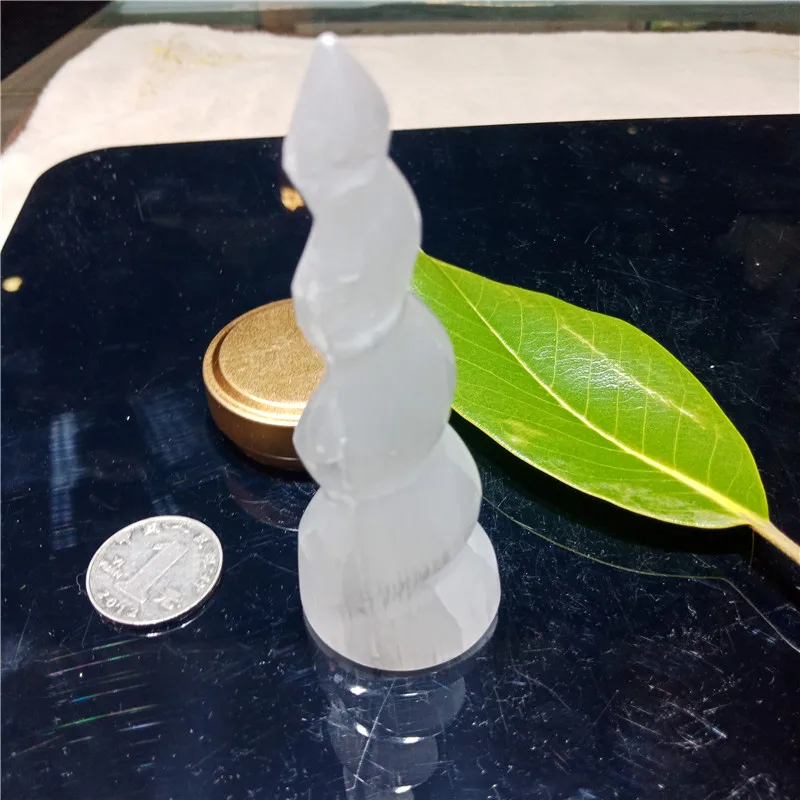 Natural Selenite spiral Unicorn Horn Carving Satin Spar Crystal Gemstone Reiki Healing raw white gypsum stone massager | Дом и сад