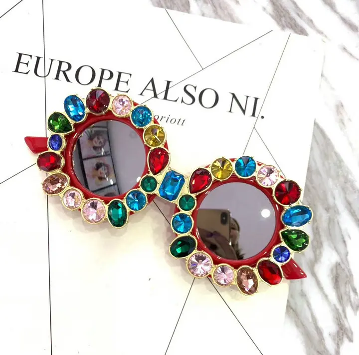 Маленькие солнцезащитные очки 2019 женские роскошные Брендовые с цветными камнями