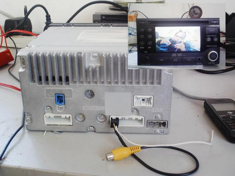 Biurlink Автомобильная камера заднего вида с разъемом RCA Реверсивный конвертируемый