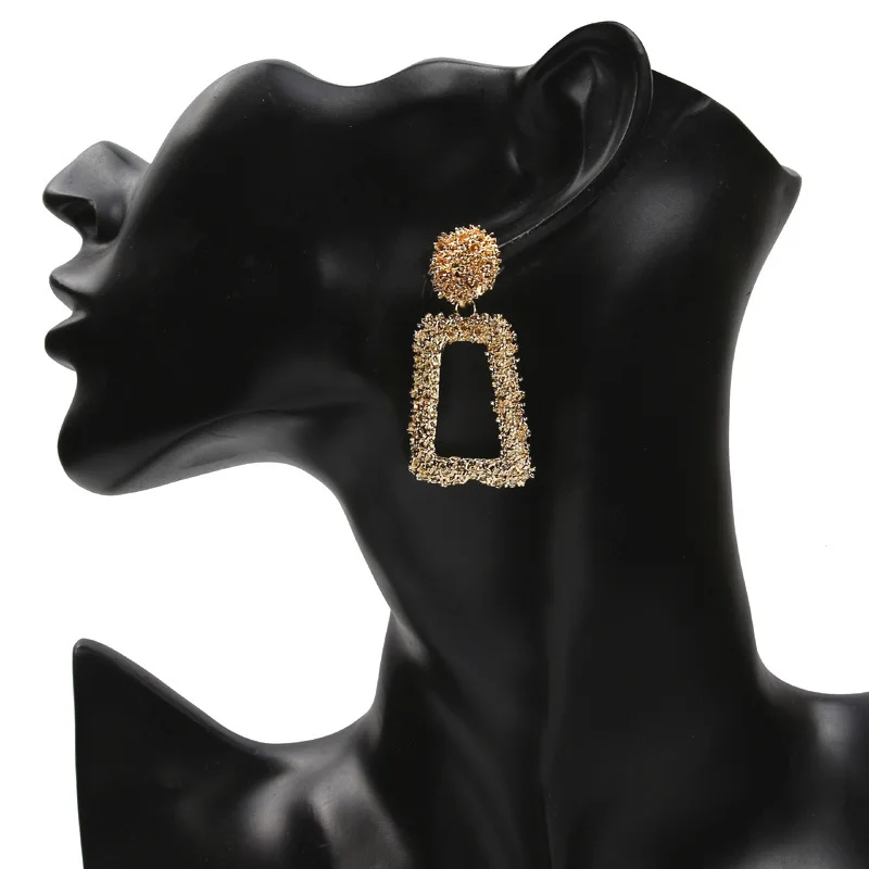 Серьги из преувеличенного сплава для женщин в Европе и США чтобы восстановить