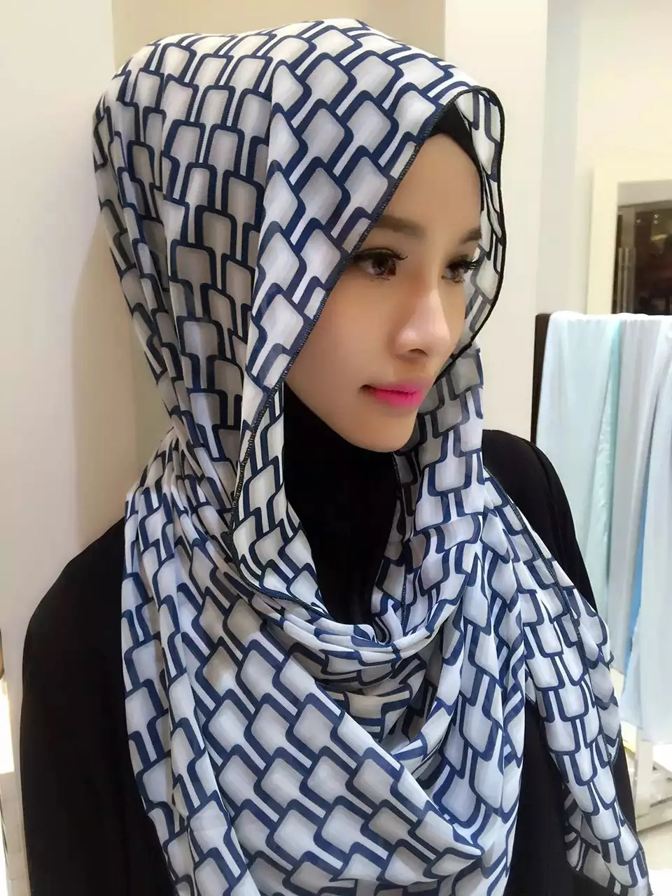 Мусульманский шарф Бурбон логотип печать долго полотенце женский летний Хуэй