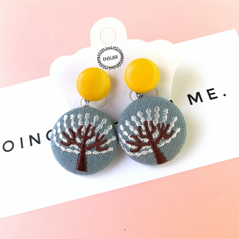 Серьги с вышивкой из искусственной кожи в ретро стиле 2018 женские серьги цветами