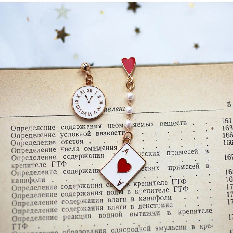 SUKI золото Красный персик Алиса мечта часы эмалированные серьги-подвески покерная карта Асимметричная серьга долго создан жемчуг ювелирные изделия