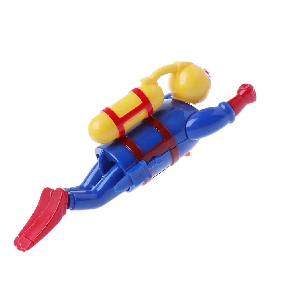 2018 New Swimmers Scuba Diver Toy Wind Up Clockwork Sea Baby Bath Toy Kids Toy