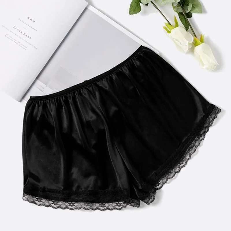 

2018 Comfort Mid Waist Lace Shorts Summer New Casual Hot Short for Women Elastic Waist White Black Pantalones Cortos Mujer