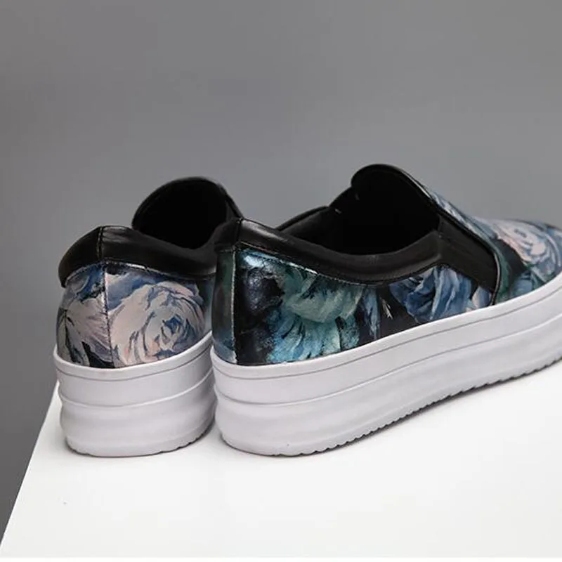 Женские лоферы из мягкой коровьей кожи на плоской подошве без шнуровки