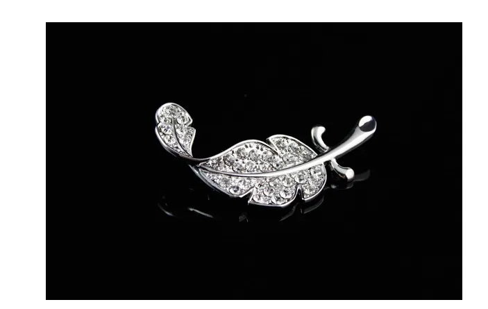 xz 001 2017 unique design shining crystal brooch leaves scarf chest flower ball needle wedding dress factory direct | Украшения и