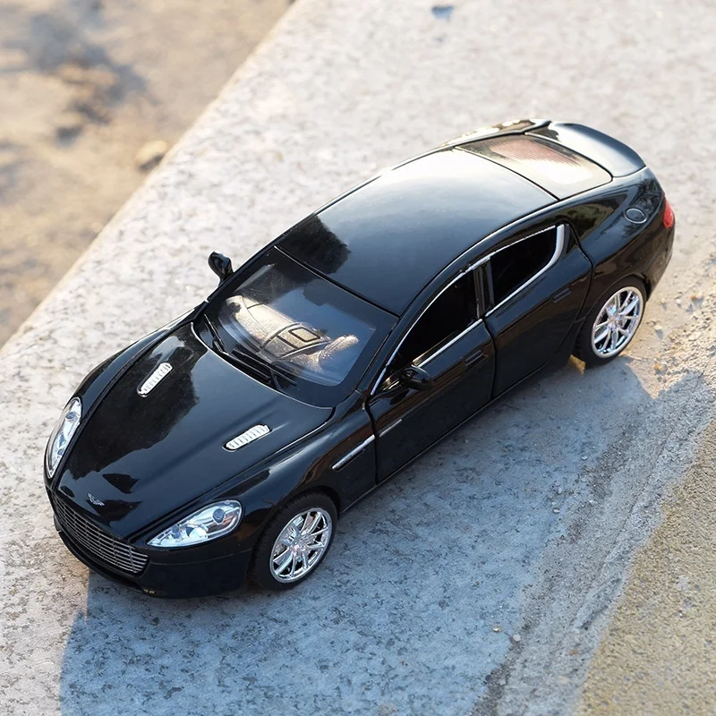 Модель машины из сплава под давлением Aston Martin 1/32 детские подарки со звуком