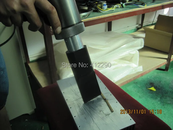 20 кГц ультразвуковой Пластик Резка генератор + Ультразвуковой датчик Рог головы |