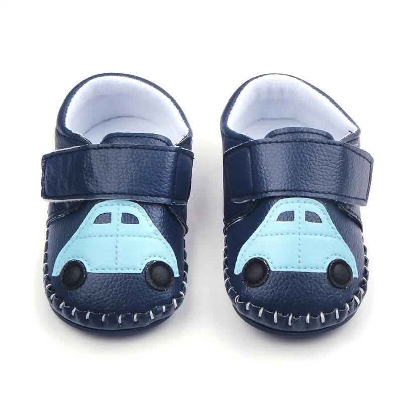 Новинка милая Уличная обувь из искусственной кожи с мультяшным автомобилем