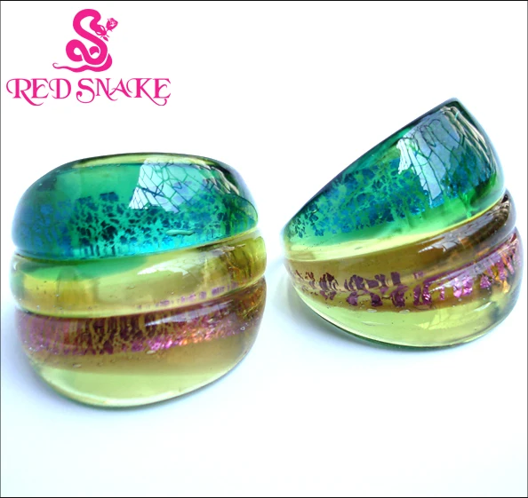 

RED SNAKE Fashion Ring Handmade light Green Purple color with foil Translucent Murano Glass Ring