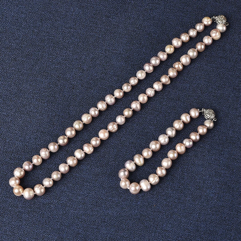 

Small 18 inch pearl necklace with yellow luster and 7.5 inch simple and delicate Pearl Bracelet Having 8-9 MM Pearl beads