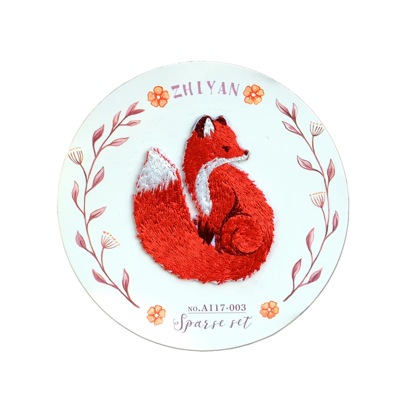 1PC Animal Red Fox Patches Clothing Embroidery Fashion Fabric Style Applique Sticker DIY Cartoon Badge Accessories