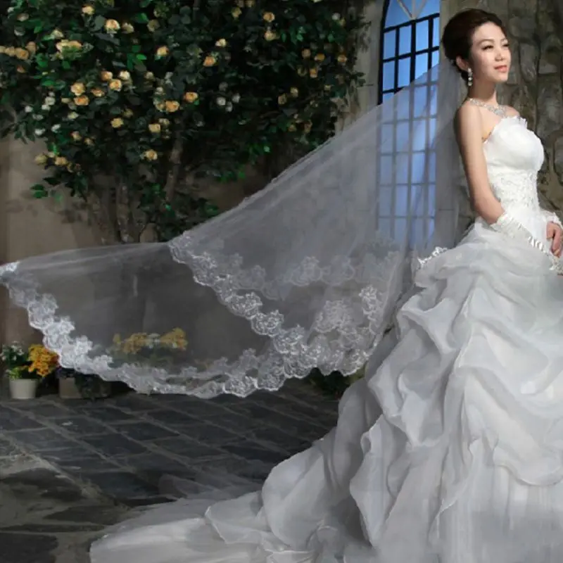 Фата свадебная Однослойная женская однотонная белая длиной 3 м с цветочной