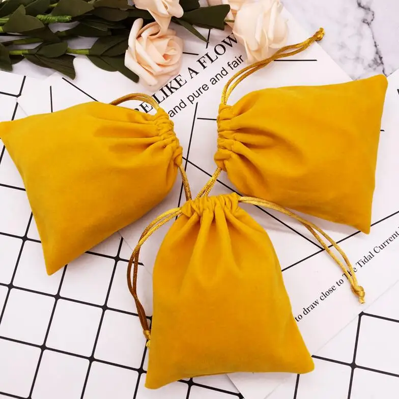20 pcs per bag yellow color Velvet Bags Pouches Jewelry Packing Christmas/Candy/Wedding Gift | Украшения и аксессуары