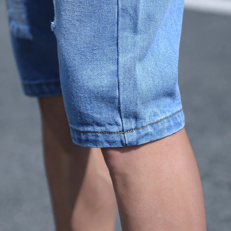 Новое поступление 2017 летние модные брюки до икры эластичные короткие джинсы с