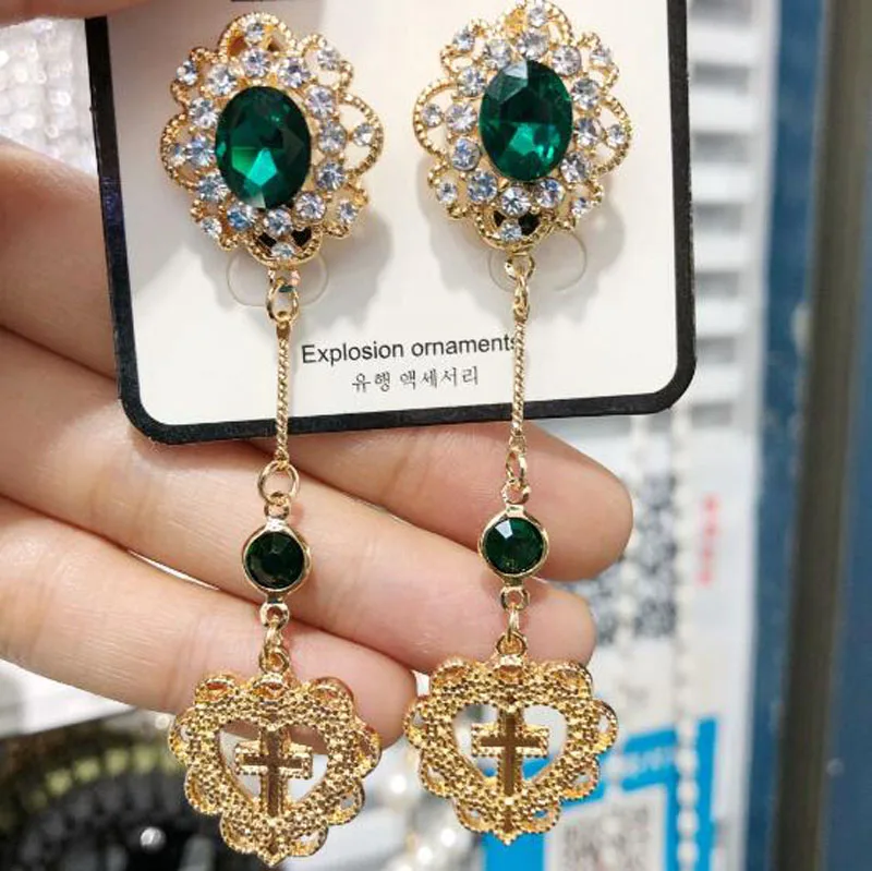 

New Vintage Green Stone Long Earrings Fashion Cross Heart Drop Earrings For Women Temperament Party Accessoires