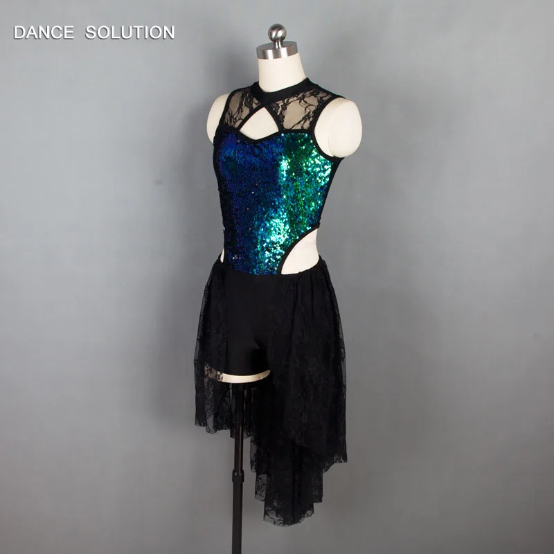 Лирическая танцевальная одежда с зелеными блестками трико черными