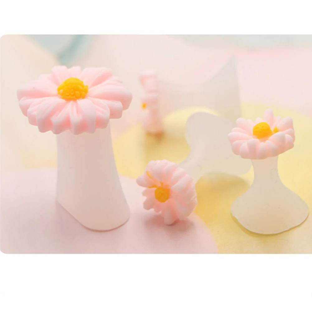 Hot Sale Silicone Toe Spacers Daisy Flower Pedicures Nail Art Tools Free shipping 2018 | Красота и здоровье