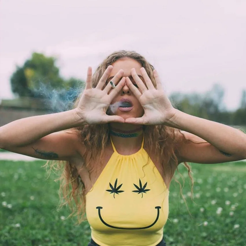 Женские топы на бретельках сексуальный топ с открытой спиной женский со