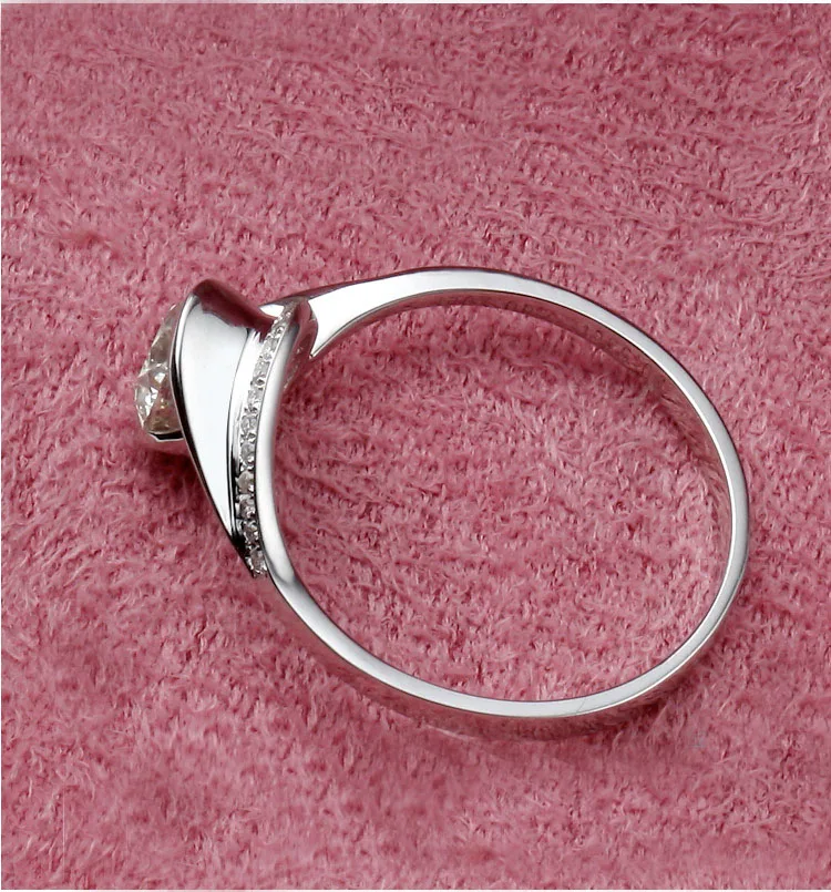 

Solid 18K White Gold Ring Test Real 0.8CT Wedding Ring Moissanite Engagement Diamond Ring Affordable Women Jewelry Anniversary