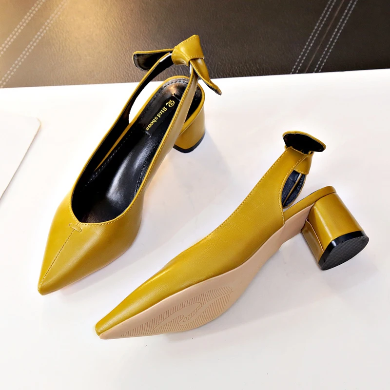 Женские элегантные офисные туфли на толстом каблуке босоножки с острым носком