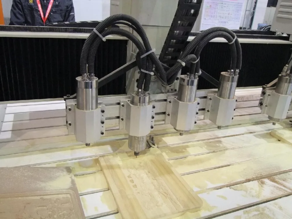 Простота в эксплуатации дешевые multi голову cnc router 2000*4000 мм | Инструменты