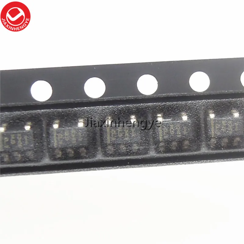 

TPS73028DBVR TPS73028DBVT TPS73028 SOT23-5 оригинальный и новый 20 шт./лот