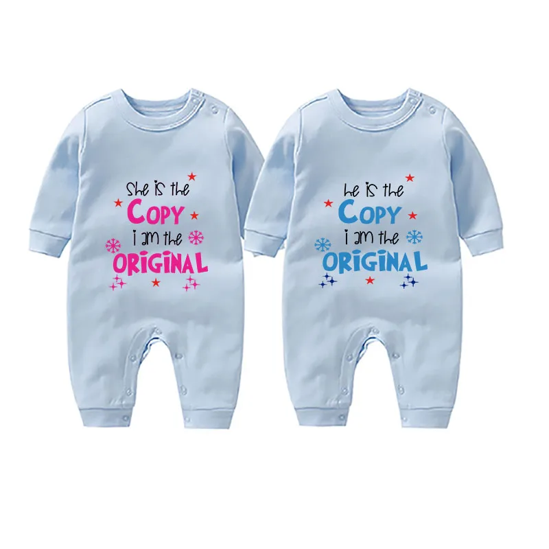 2019 ysculbutol Новый дизайн Мода she is the copy i am original baby Боди индивидуальная Одежда для
